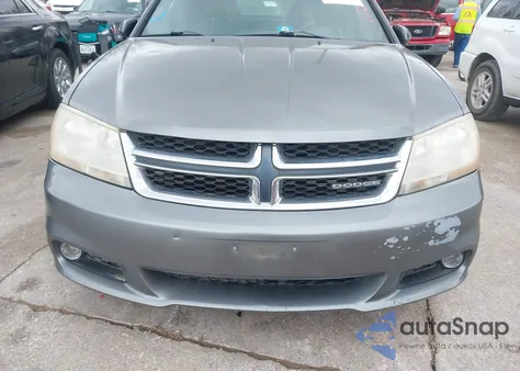 2011 Dodge Avenger Lux z USA, uszkodzony, nr VIN 1B3BD2FB5BN587305